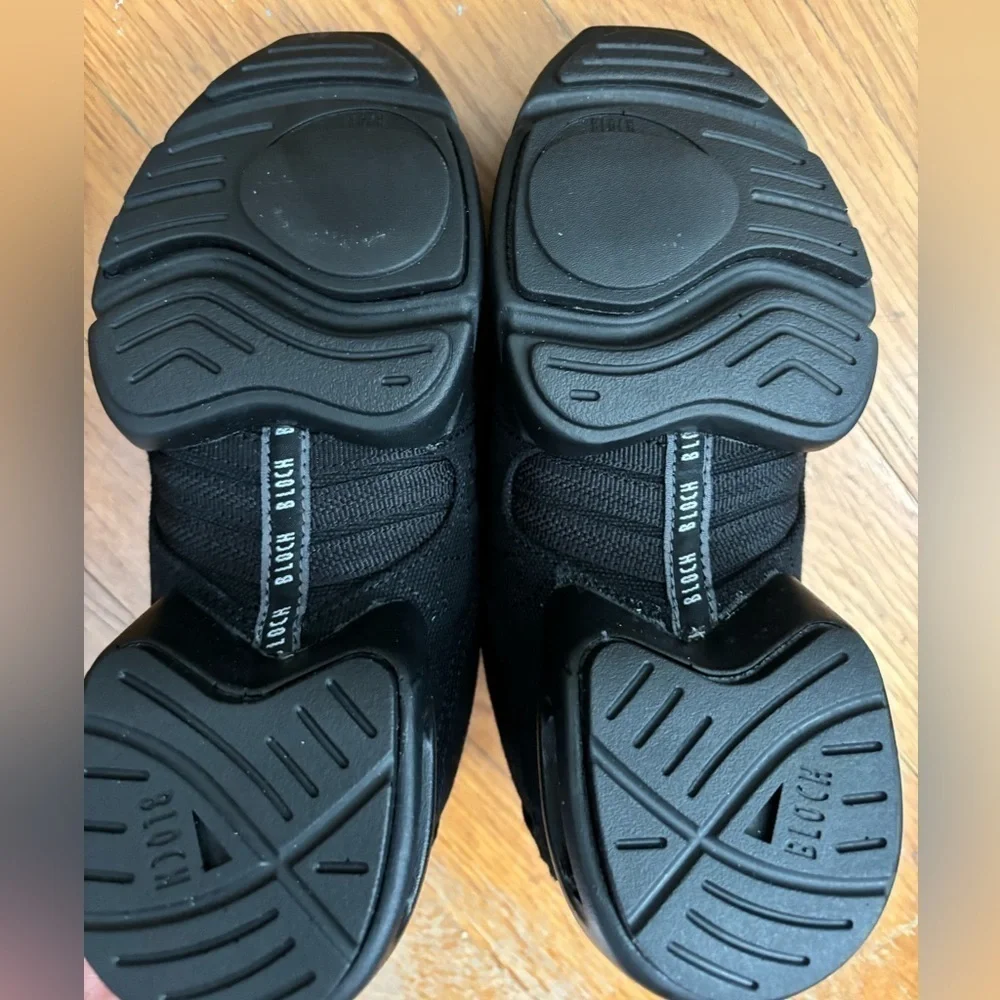 NEW BLOCH Black Trouoe Dance Sneaker size 5 women/ youth 3